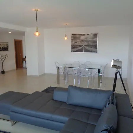 Paradisus Stylish Family Living In A 3-bedroom With Pool * Canico (Madeira)