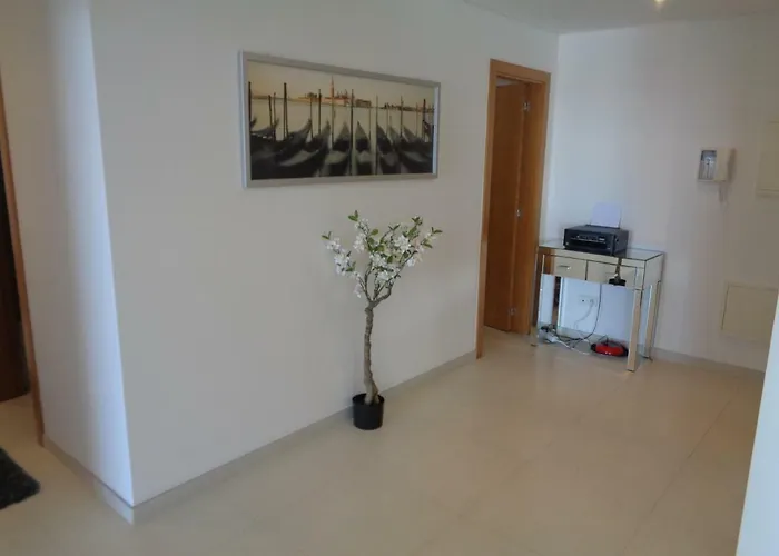 Paradisus Stylish Family Living In A 3-bedroom With Pool Apartmán Caniço